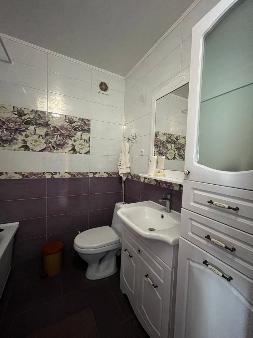 Продається світла 2-кімнатна квартира 51м2, вул. О.Коваленка.. Фото - 8