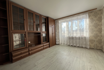 Продається світла 2-кімнатна квартира 51м2, вул. О.Коваленка.