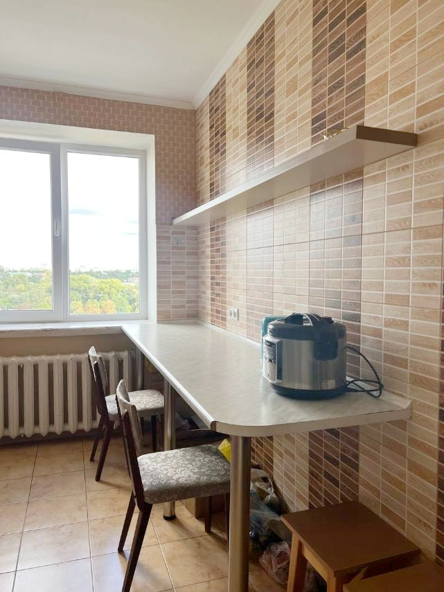 Живіть у центрі з комфортом - 4-кімнатна квартира 80 м². Фото - 2