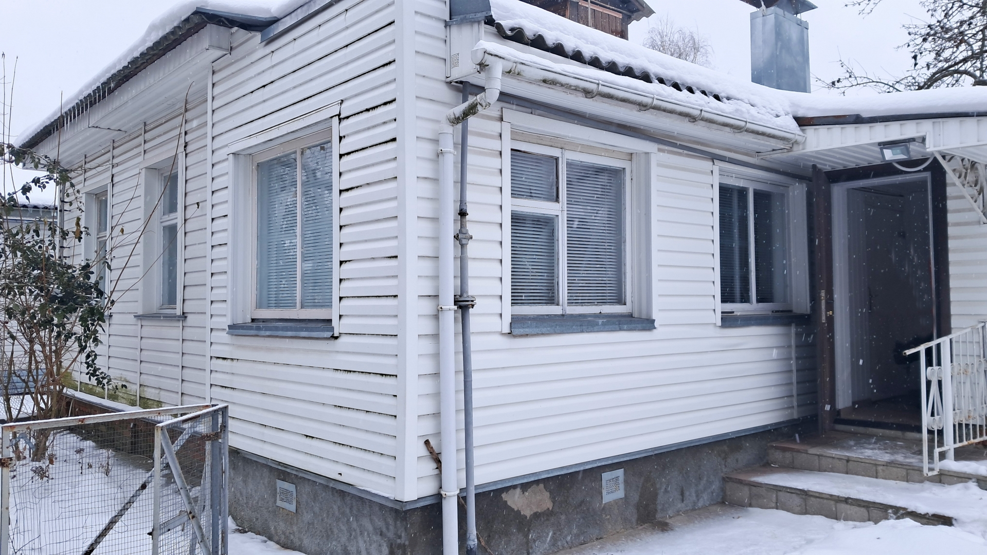 Продам житловий будинок у Чернігові біля Міського парку та річки Десна. Фото 1