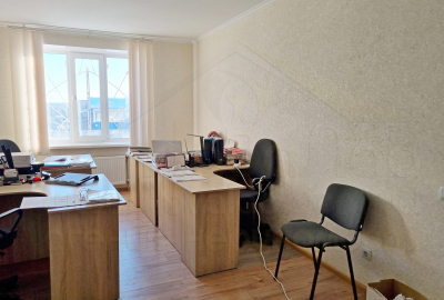 1 кімнатна квартира 49м2, 2/10 з ремонтом та автономкою район Масани