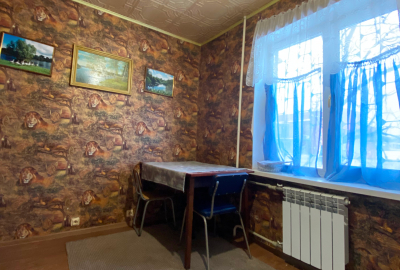 Продам простору 1-кімнатну квартиру на Єськова!