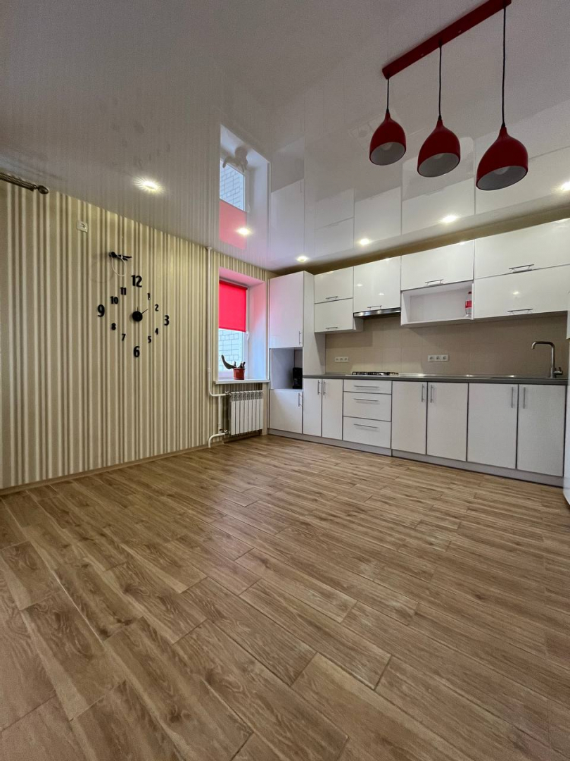 Стильна 2-кімнатна квартира з ремонтом 69м2, вул. Льотна. Фото - 5