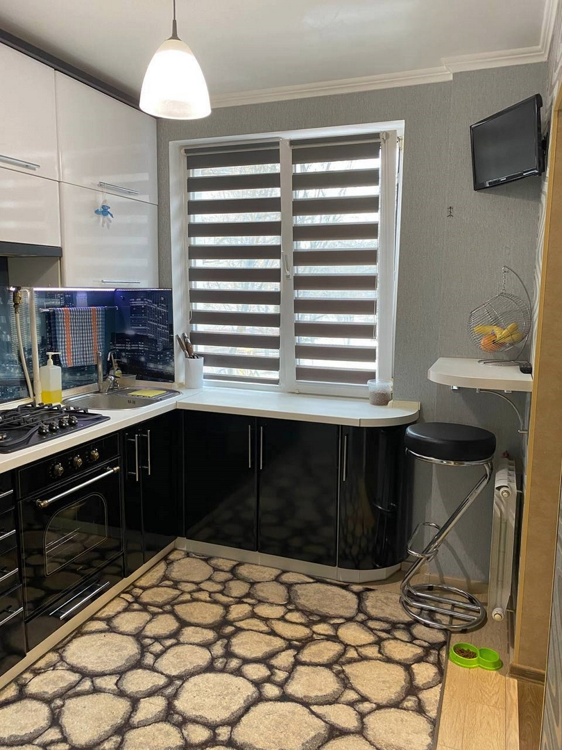 Королівський 2 поверх 3 кімнатна квартира з ремонтом район Голлівуду. Фото - 4