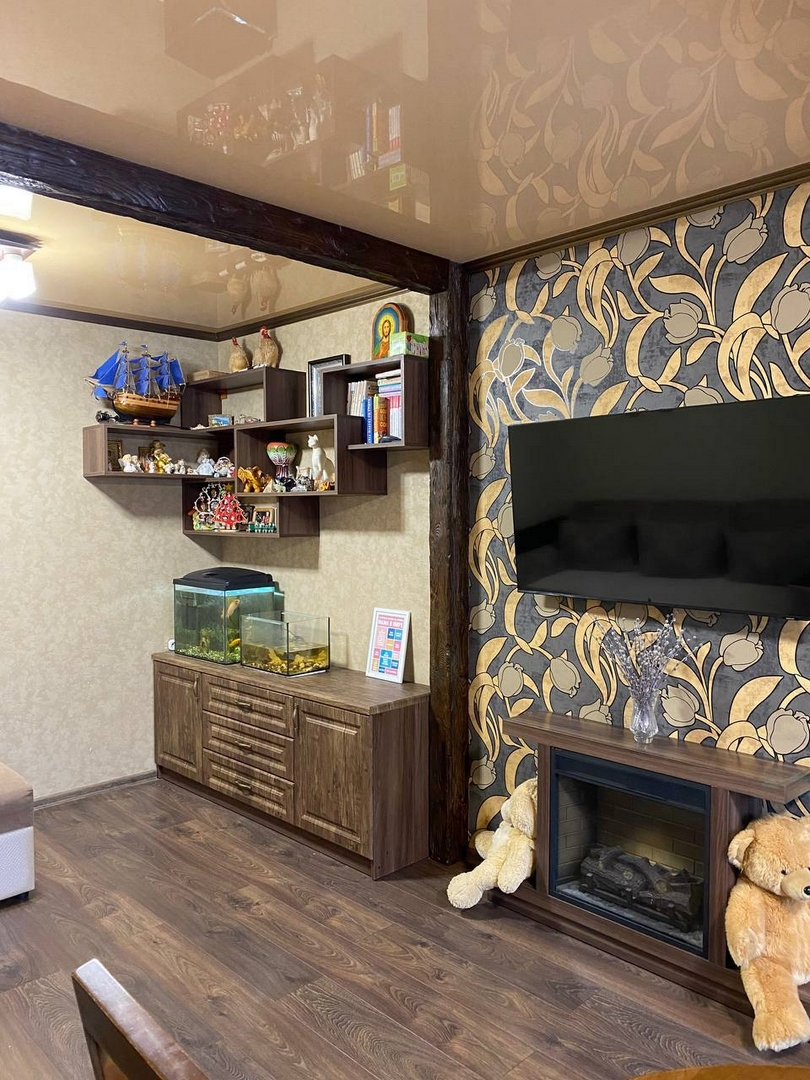 Королівський 2 поверх 3 кімнатна квартира з ремонтом район Голлівуду. Фото 1