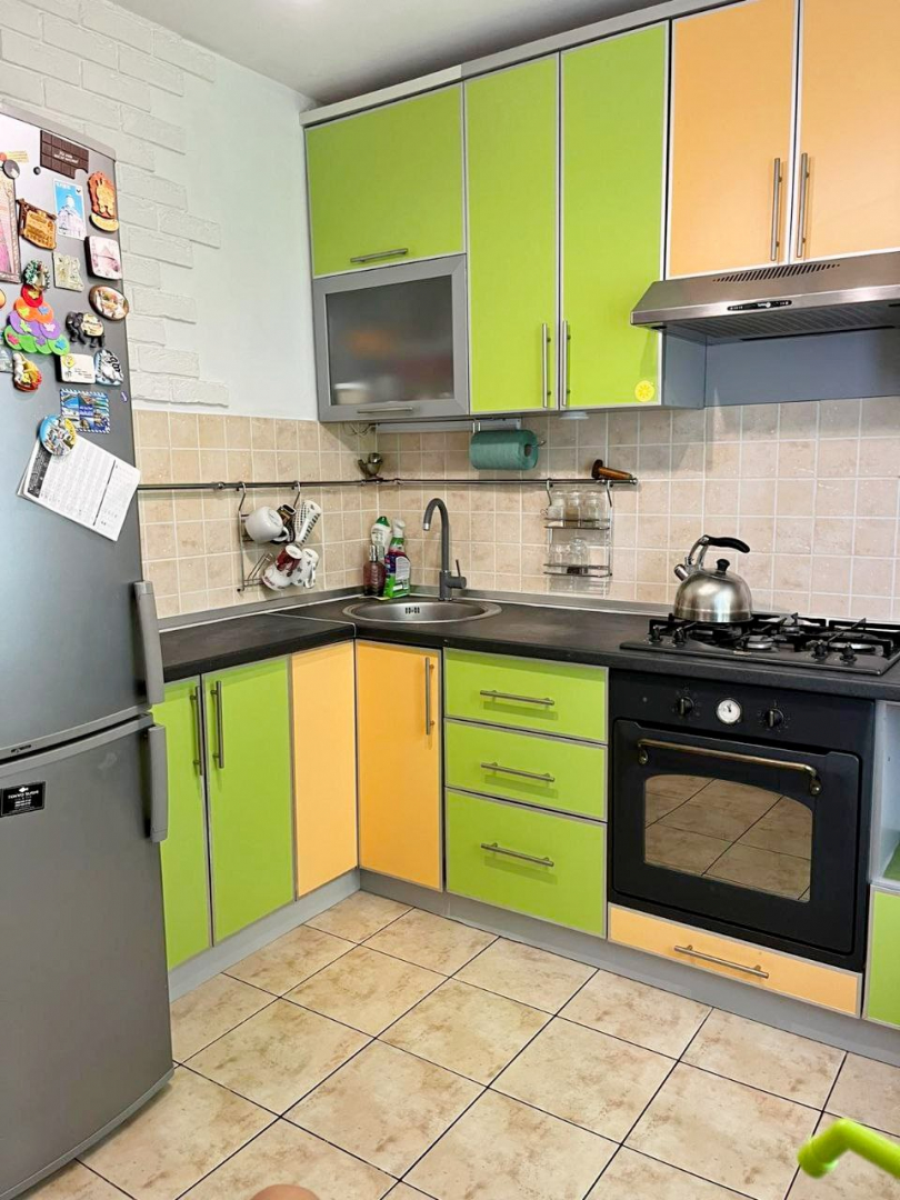 Простора 3 кімнатна квартира 63 м2 з сучасним ремонтом та меблями. Фото - 10