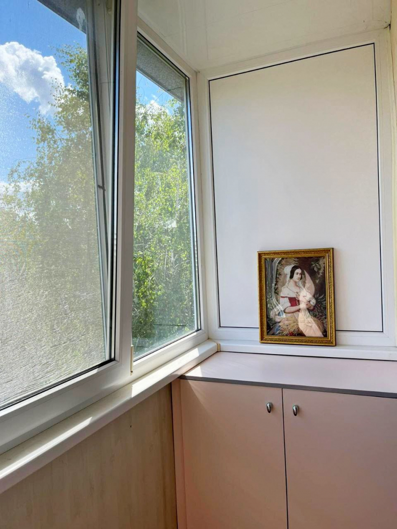 Простора 3 кімнатна квартира 63 м2 з сучасним ремонтом та меблями. Фото - 4