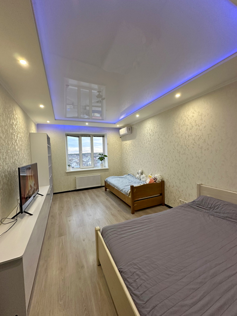 1-кімнатна квартира з дизайнерським ремонтом, 47,6 м², вул. Незалежності. Фото - 4