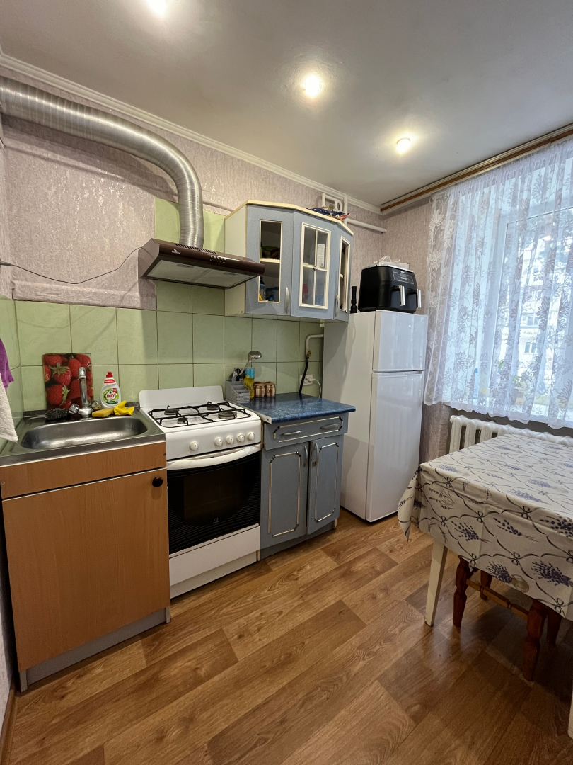 Продам 1ну квартиру в цегляному будинку 33 м², вул. Волковича. Фото 1