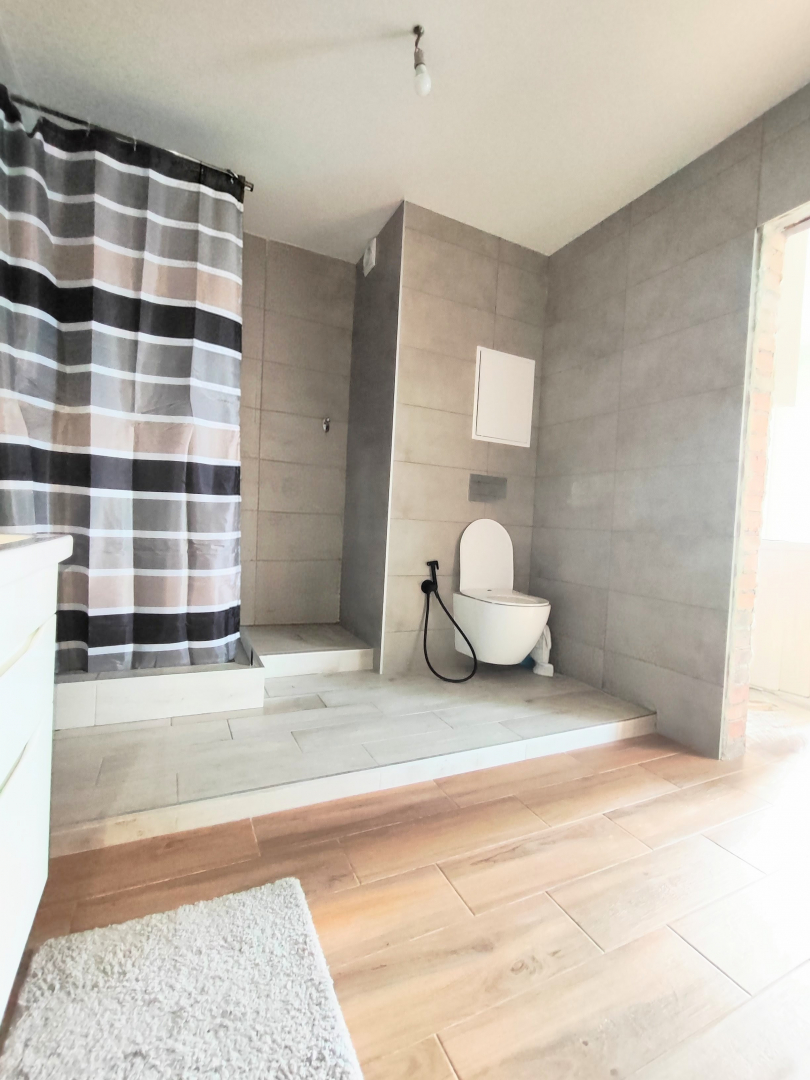 Світла 2-кімнатна квартира з вітальнею-студією 21м2. Фото - 6