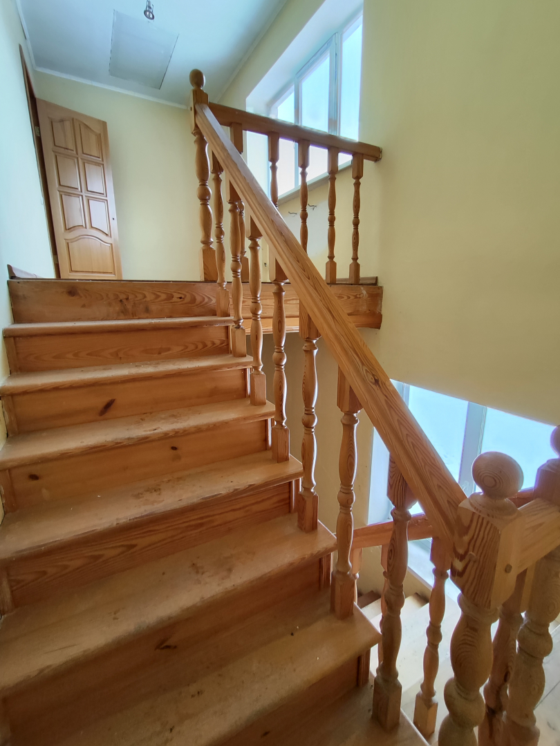 Видовий цегляний будинок 240 м² у центрі міста з гаражем та банею. Фото - 8