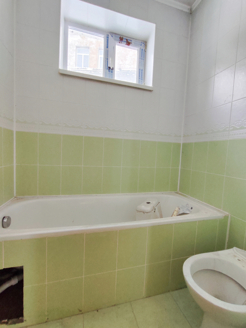 Видовий цегляний будинок 240 м² у центрі міста з гаражем та банею. Фото - 6