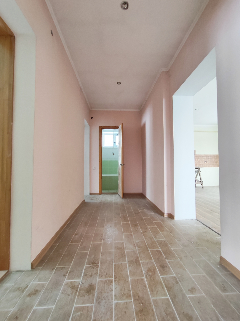 Видовий цегляний будинок 240 м² у центрі міста з гаражем та банею. Фото - 17