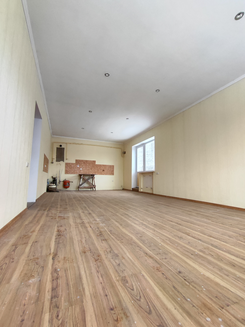 Видовий цегляний будинок 240 м² у центрі міста з гаражем та банею. Фото - 5