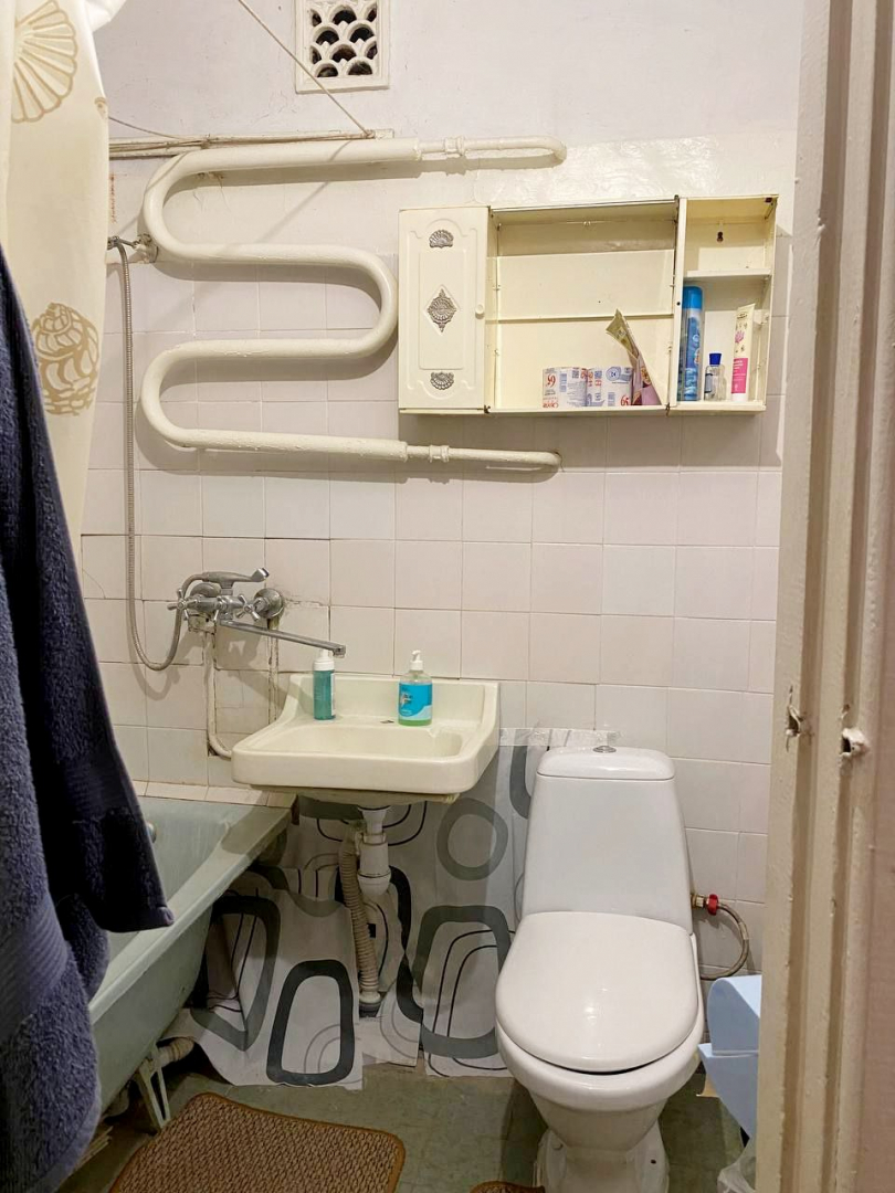 2 кімнатна охайна квартира на зручному 3 поверсі, поруч з центром. Фото - 4