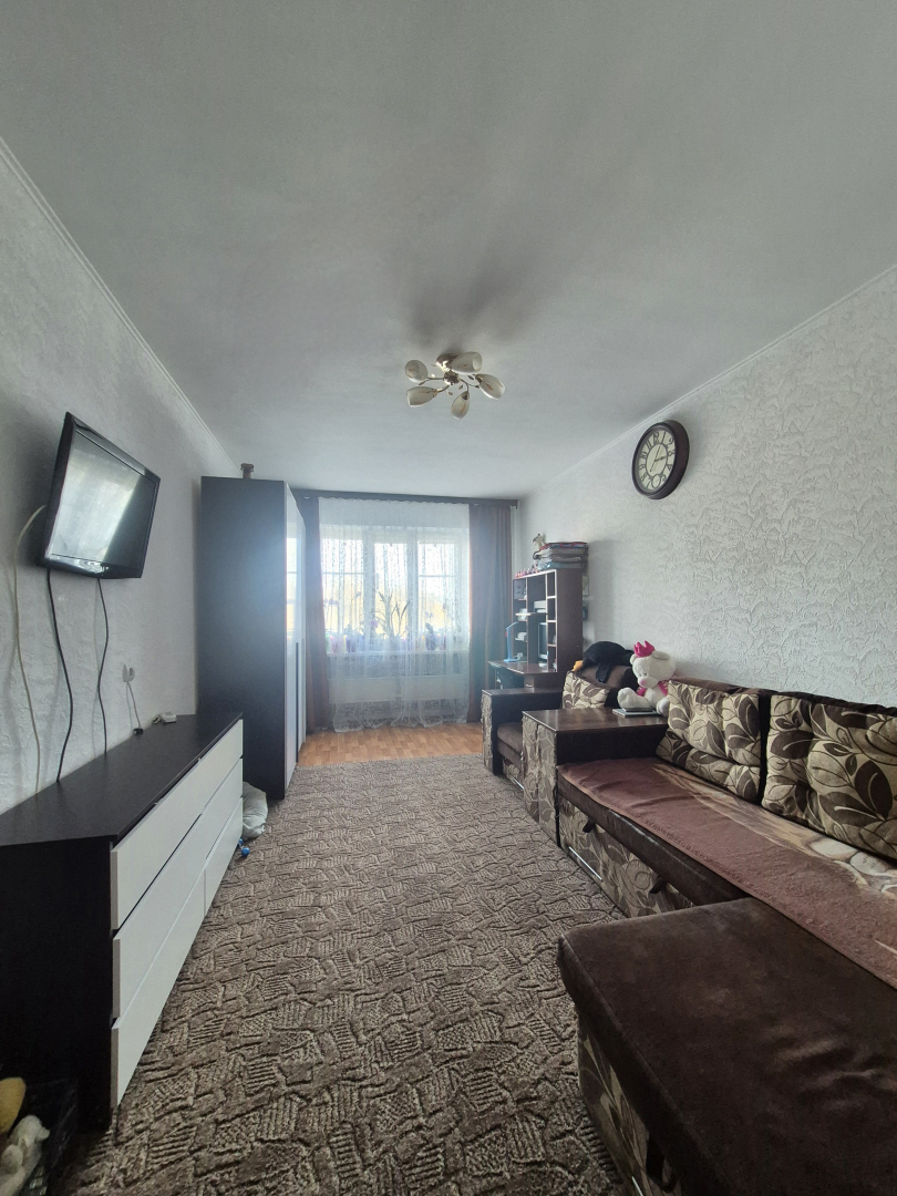 Простора 2-кімнатна квартира з індивідуальним лічильником тепла. Фото - 1