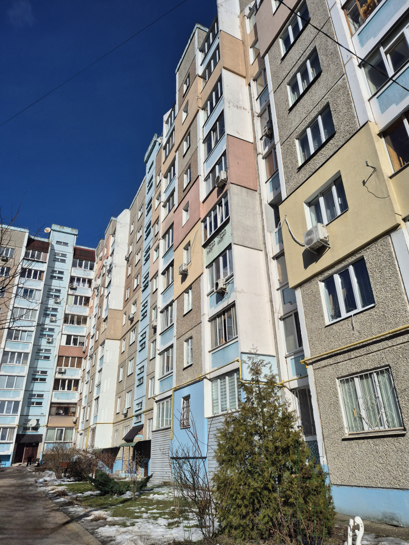 Простора 2-кімнатна квартира з індивідуальним лічильником тепла. Фото - 8