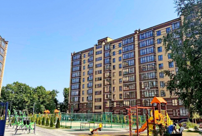 2 кімнатна квартира 65 м2 з автономним опаленням 4 поверх. Масани