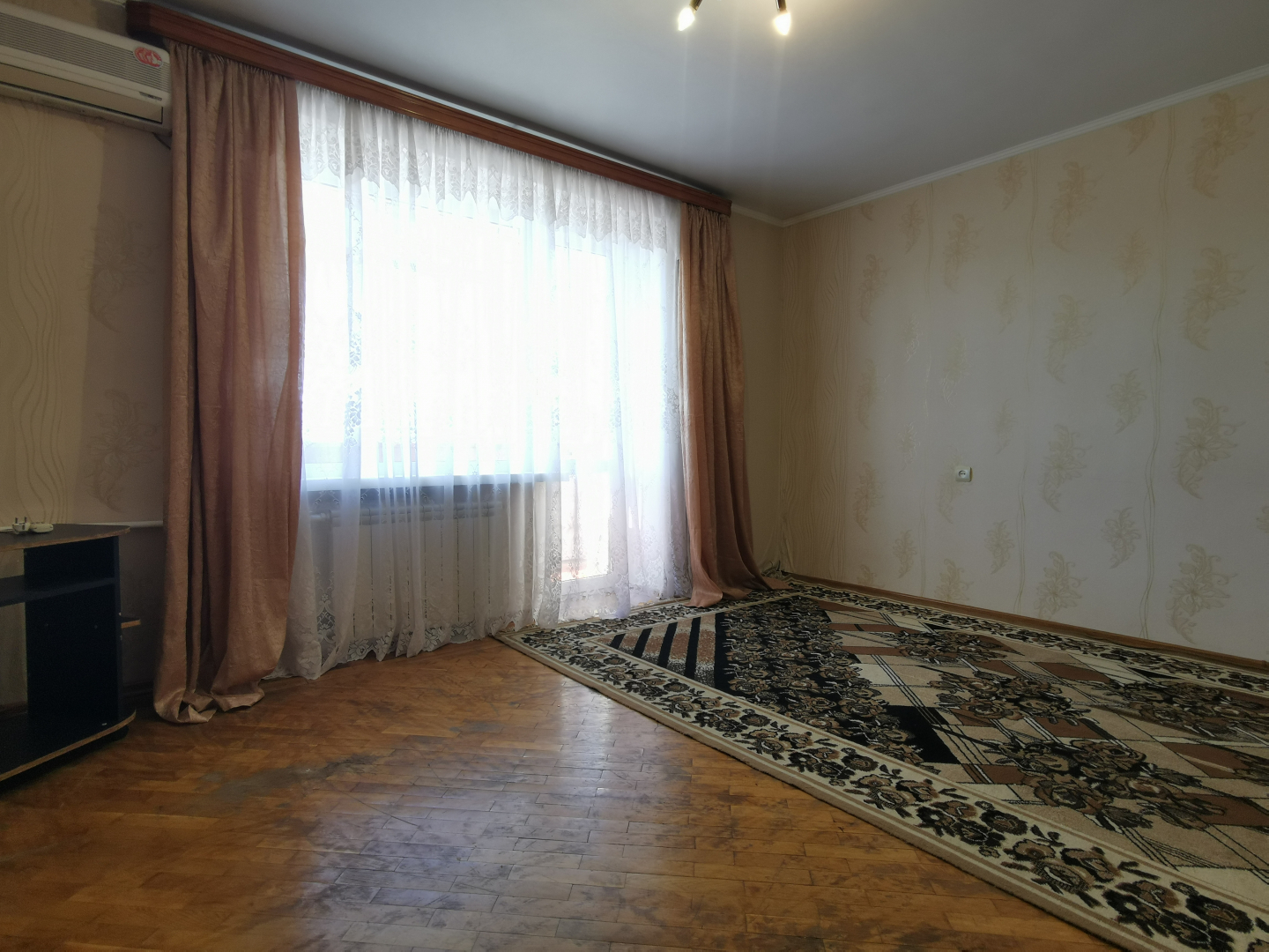 Однокімнатна квартира 37 м2 в центрі міста цегляний будинок. Фото - 10