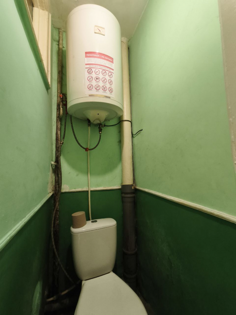 Охайна кімната в гуртожитку на 2 поверсі з ремонтом. Центр міста.. Фото - 6