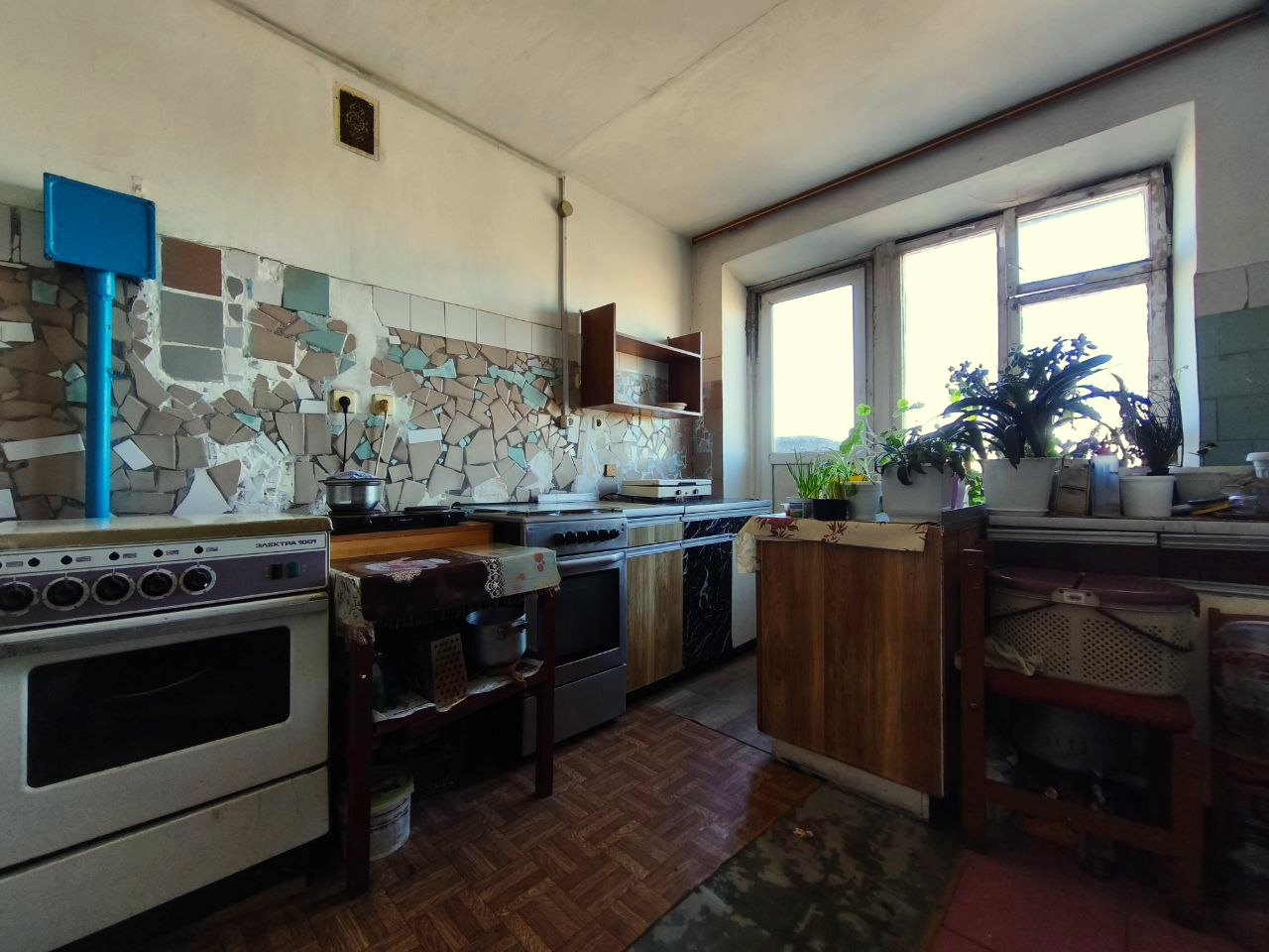 Кімната 13м2 з меблями, в районі Рокосовського біля ТРЦ Голлівуд. Фото - 6