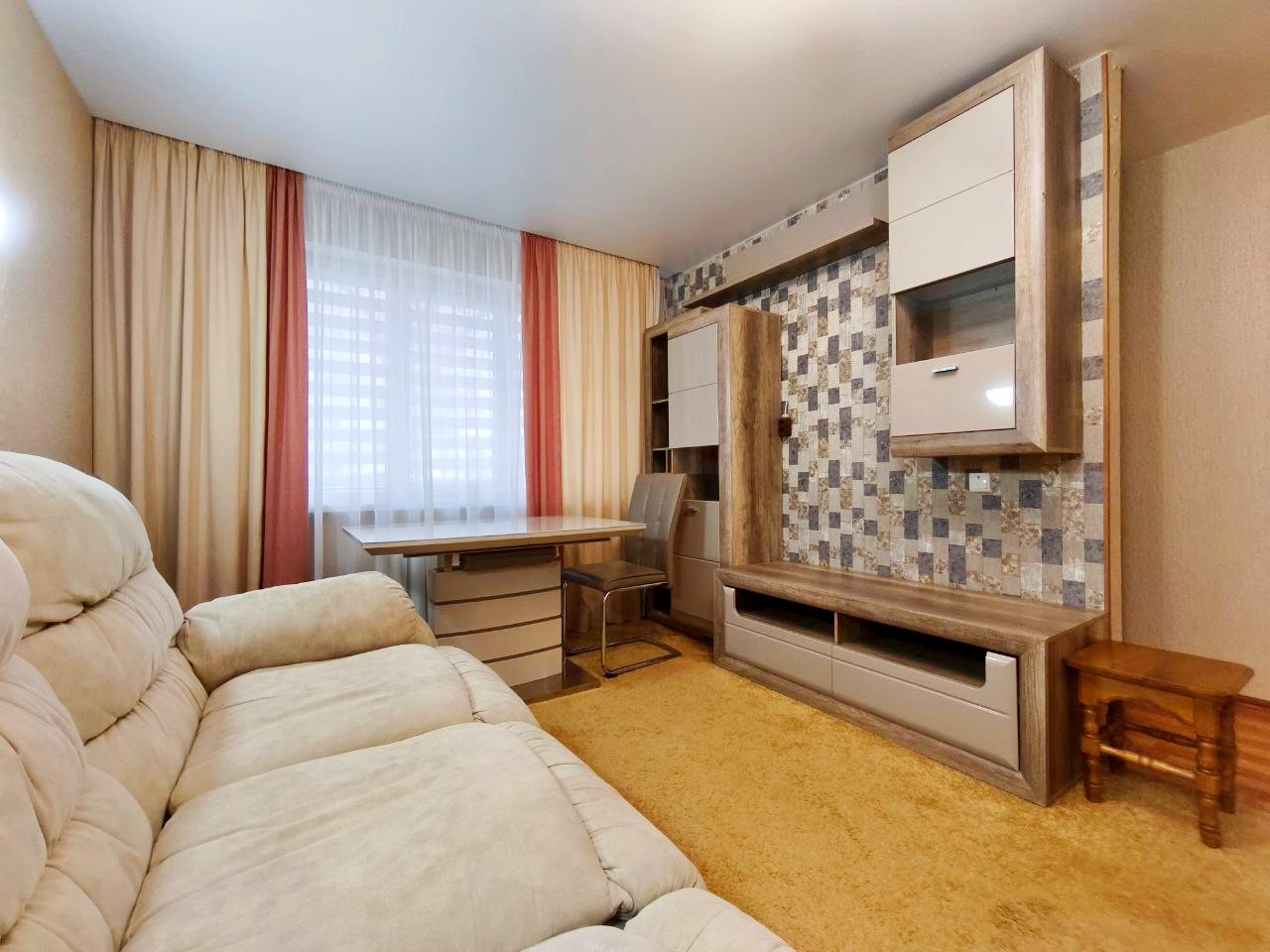 Сучасна повністю укомплектована 3 кімнатна квартира у серці центрі. Фото - 3