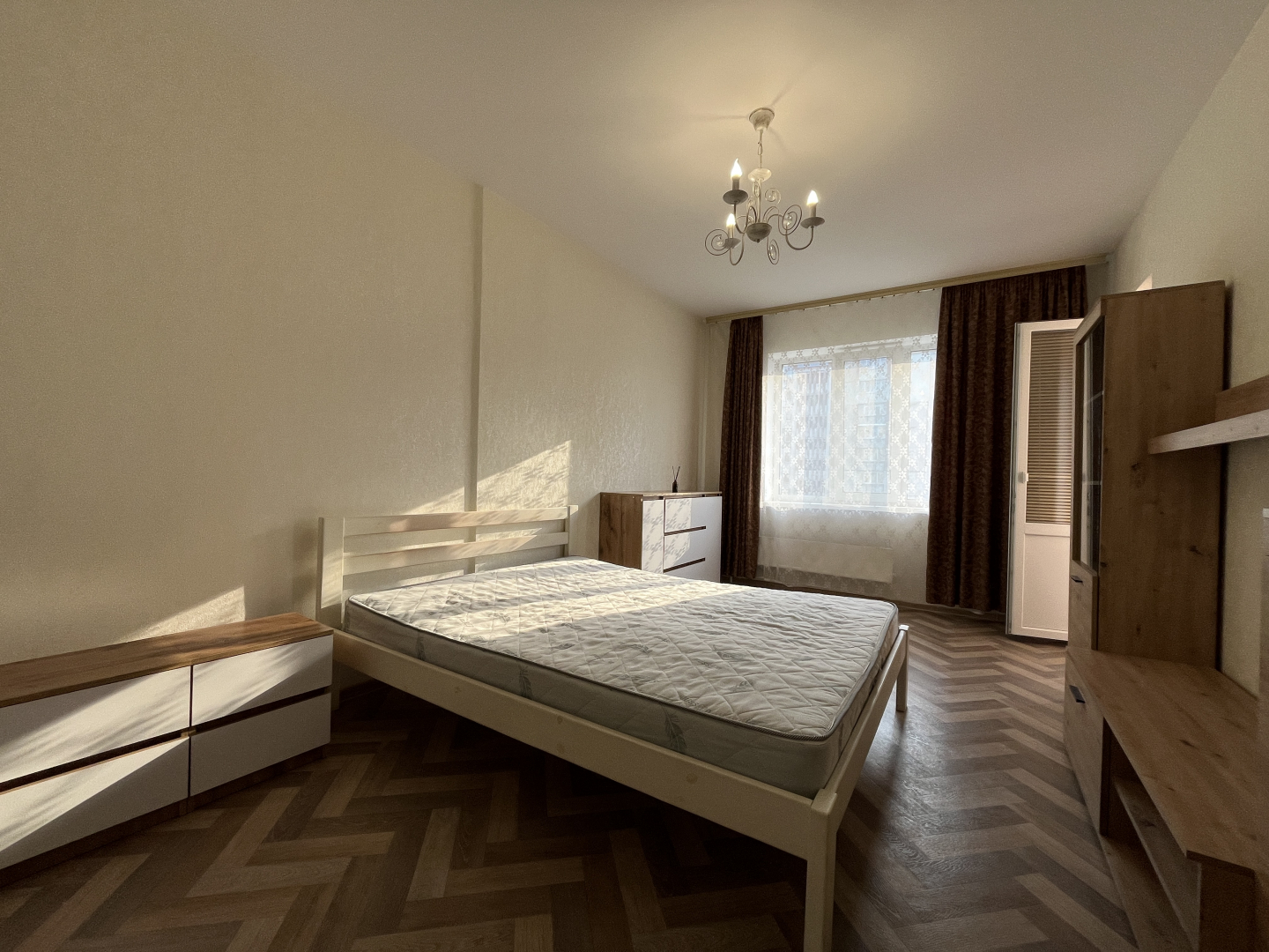 Продається світла 2на квартира 52 м², вул. Гонча. Фото 1