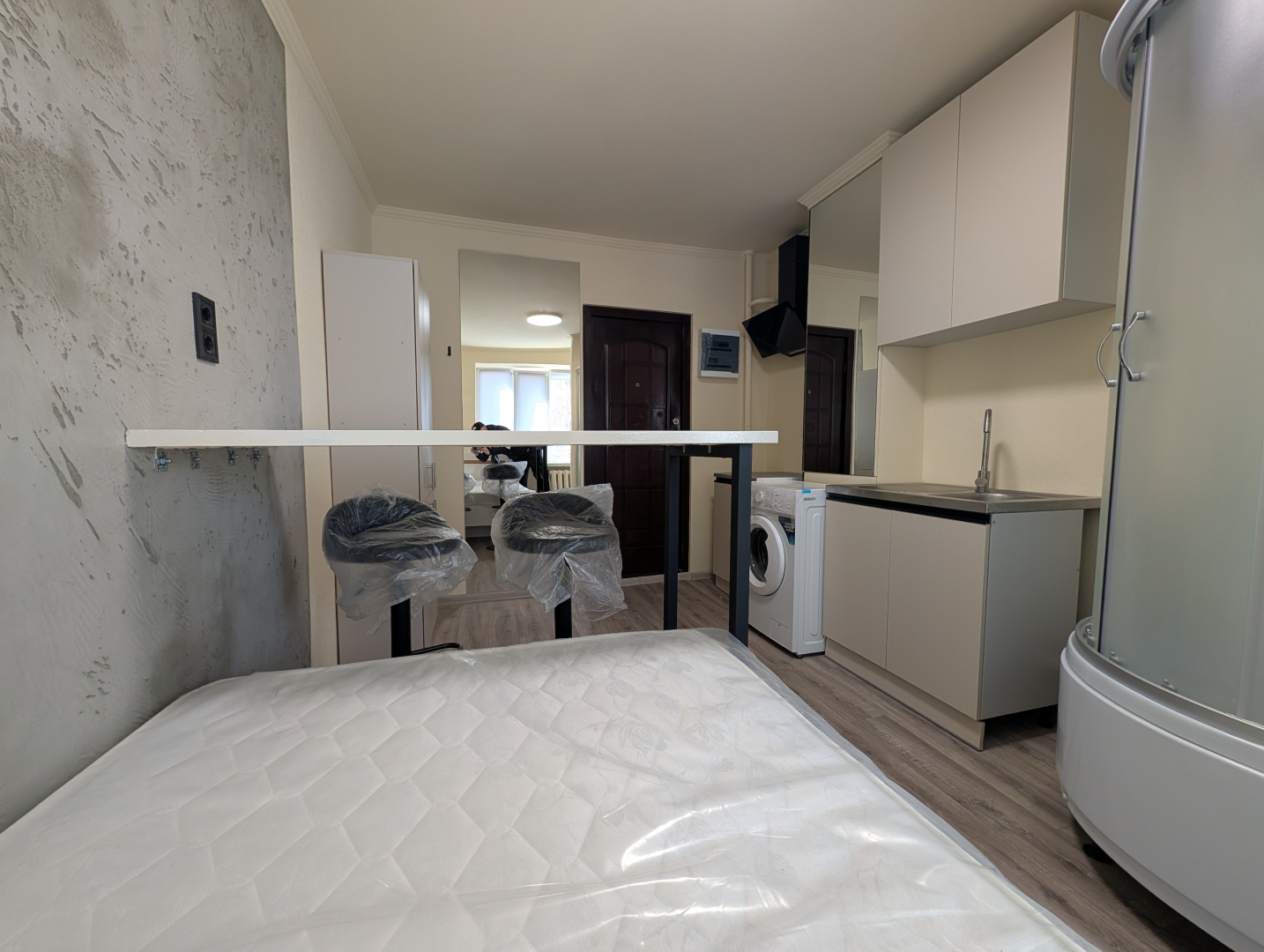 Смарт квартира 14 м2 з ремонтом, меблями та технікою, район КСК. Фото - 3