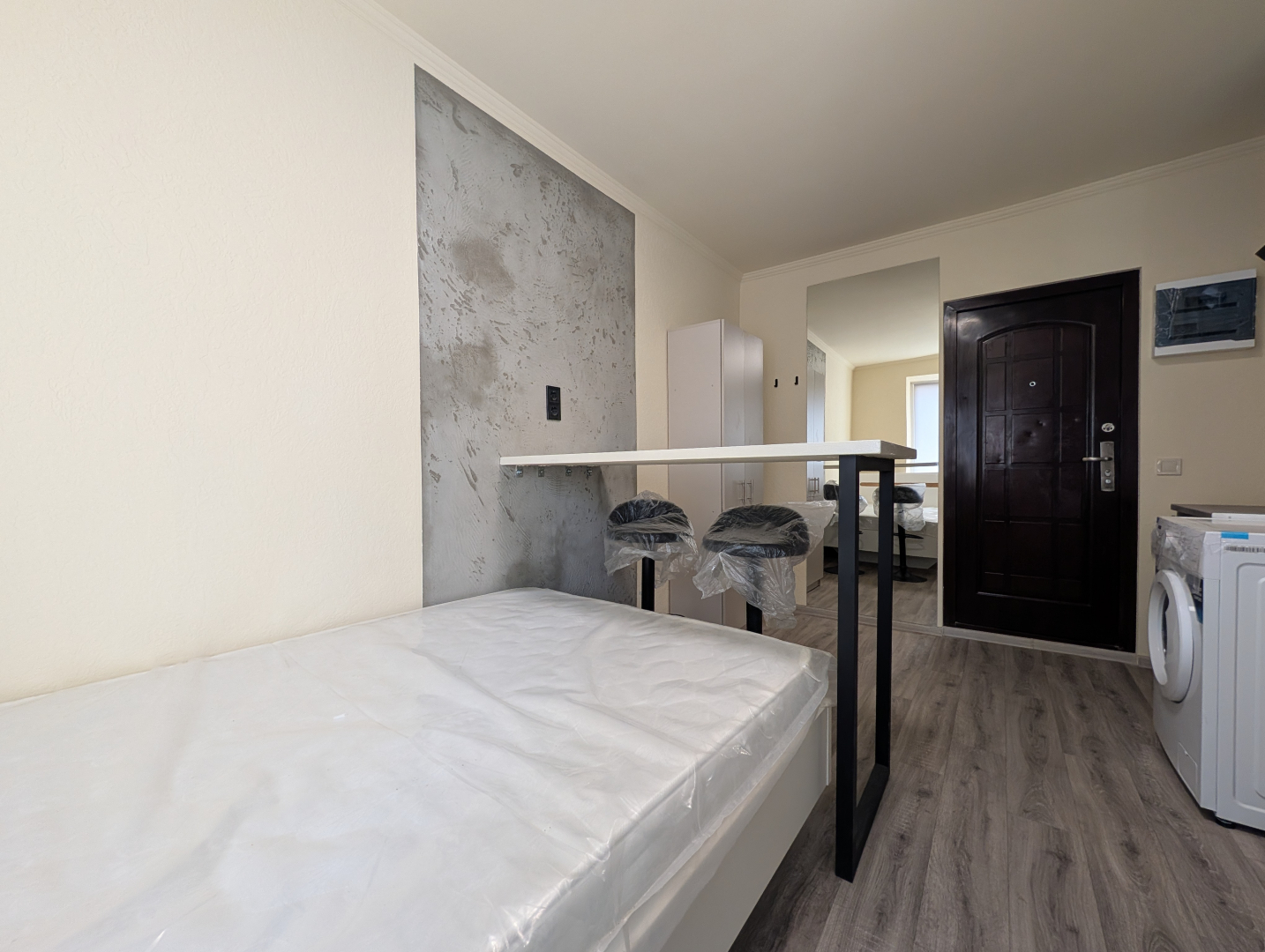 Смарт квартира 14 м2 з ремонтом, меблями та технікою, район КСК. Фото - 4