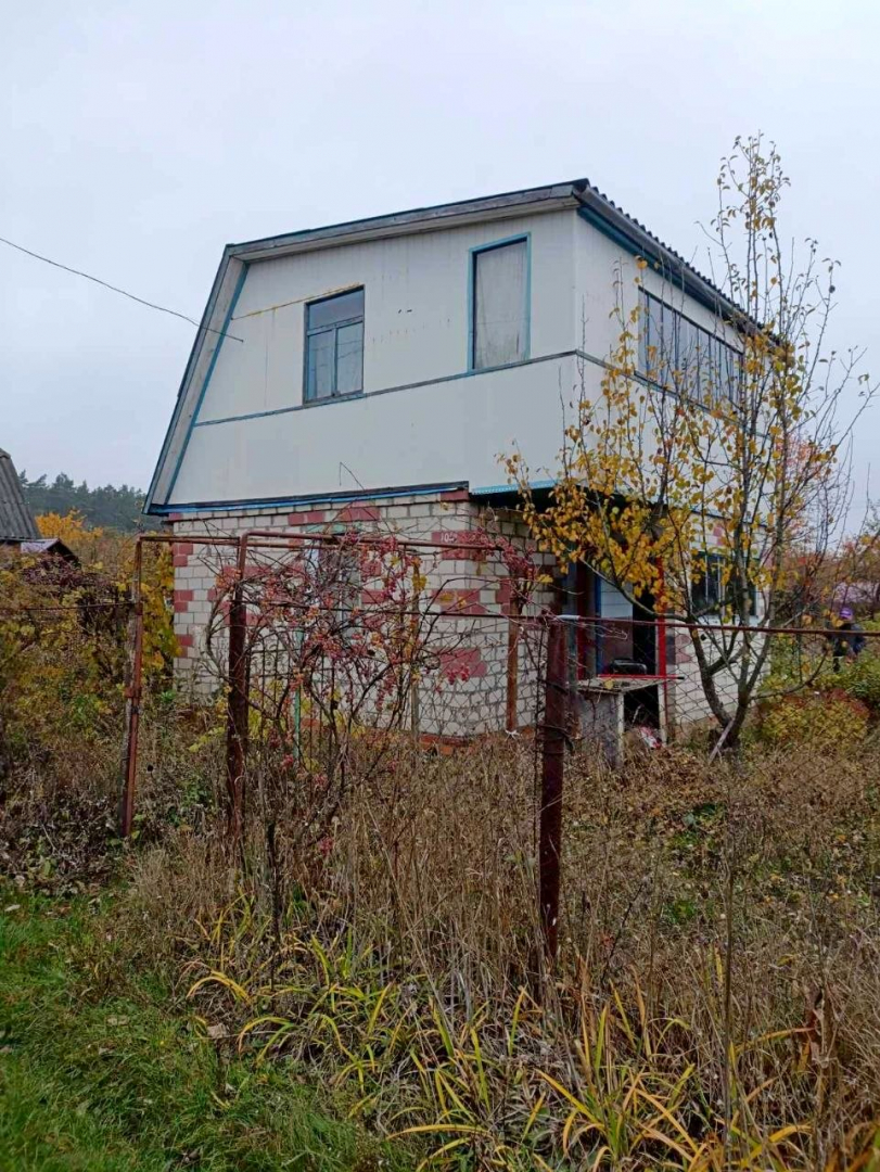 2 поверхова дача з опаленням, ділянка 6 соток. 4 км біля міста. Фото - 5