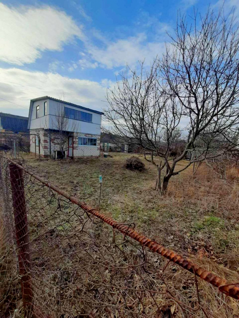 2 поверхова дача з опаленням, ділянка 6 соток. 4 км біля міста. Фото - 3