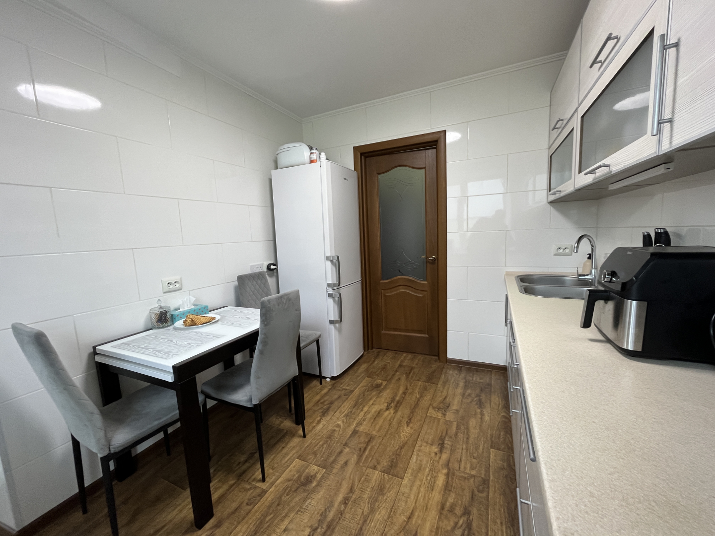 Продається простора 3на квартира 66 м² з ремонтом. Центр. Фото - 4