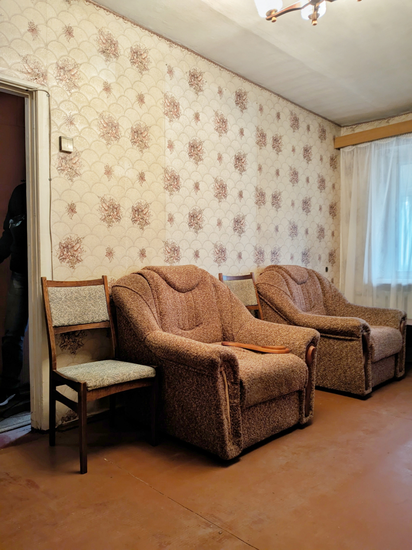 1-кімнатна квартира в центрі міста у цегляному будинку. Фото 1