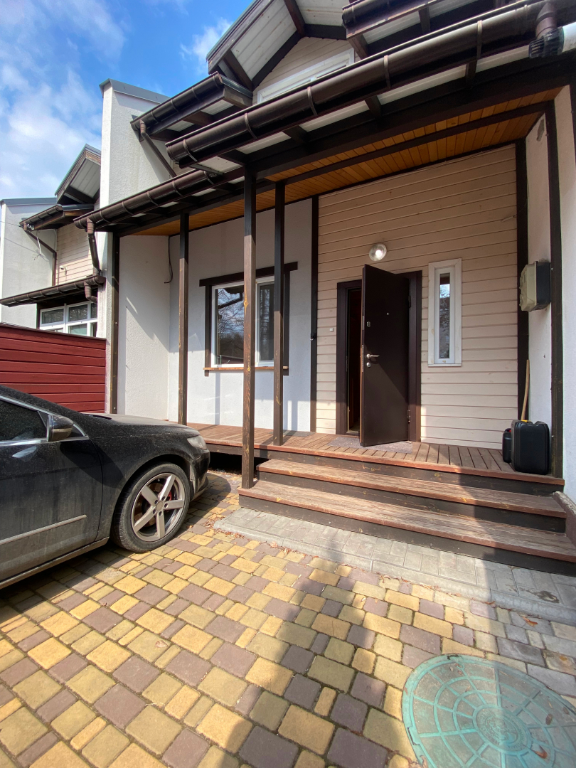 Таунхаус біля Пологового будинку з ремонтом!. Фото 1