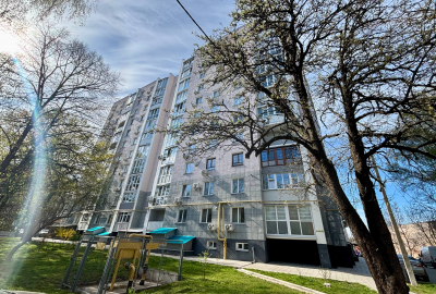 Пропоную 1-кімнатну квартиру, 43 м², з автономним опаленням у центрі міста