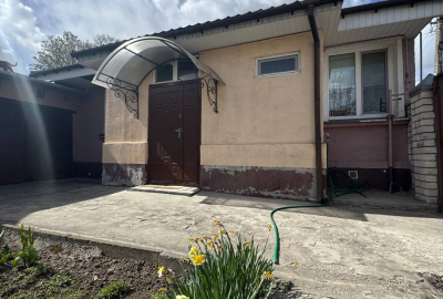 Заїжджай і живи — половина будинку біля Ниви з усім необхідним