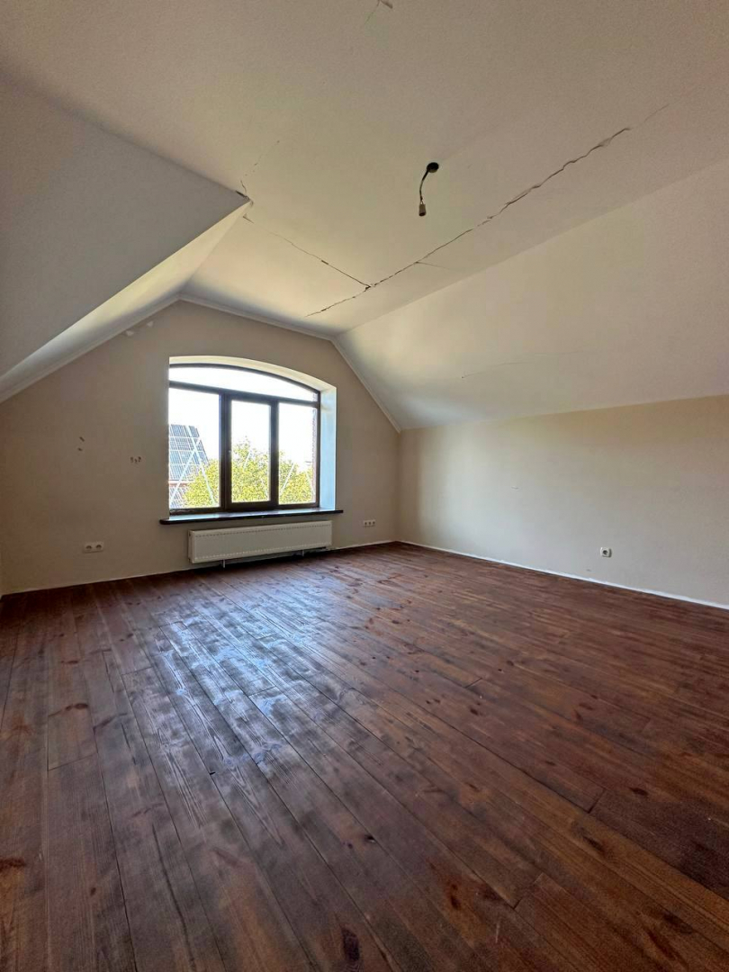 Сучасний двоповерховий будинок 159 м² та ділянкою 10 соток у передмісті Чернігова в Киїнці.. Фото - 14