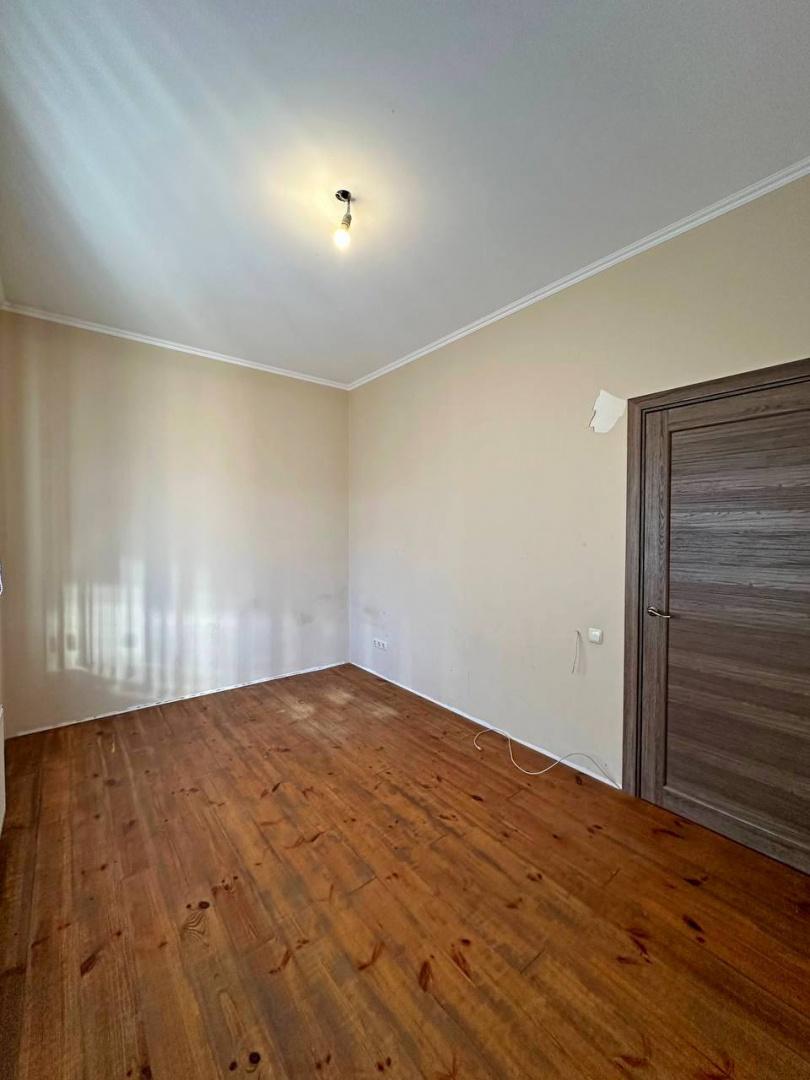 Сучасний двоповерховий будинок 159 м² та ділянкою 10 соток у передмісті Чернігова в Киїнці.. Фото - 6