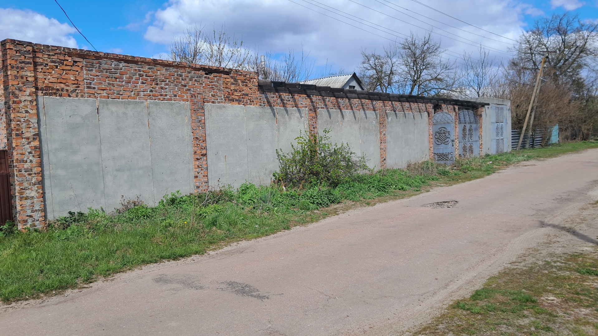Продам будинок фортецю 12 км від Чернігова 30 соток газ гараж баня огорожа. Фото - 12