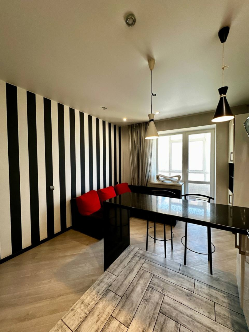 Продаж 1 кімнатна квартира 51м2 з стильним ремонтом,р-н Стрілецька набережна. Фото - 4