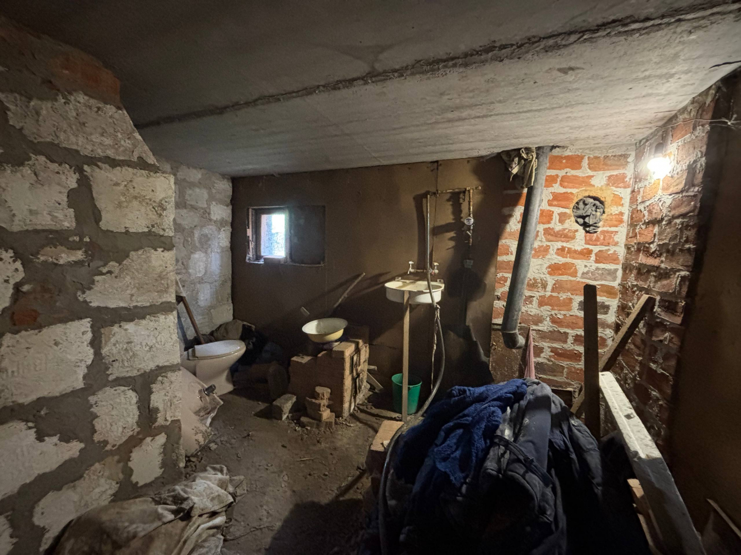 Продаж будинку біля Валу 4 кімнатний 130 м² 11 соток всі комунікації під ремонт/інвестиція. Фото - 5