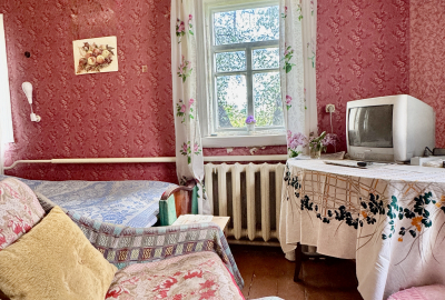 Гарний будинок біля центру, передмістя Чернігова