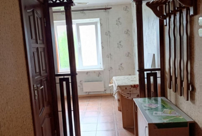 Простора затишна 1 кімнатна квартира 35 м2. Тихий центр міста.