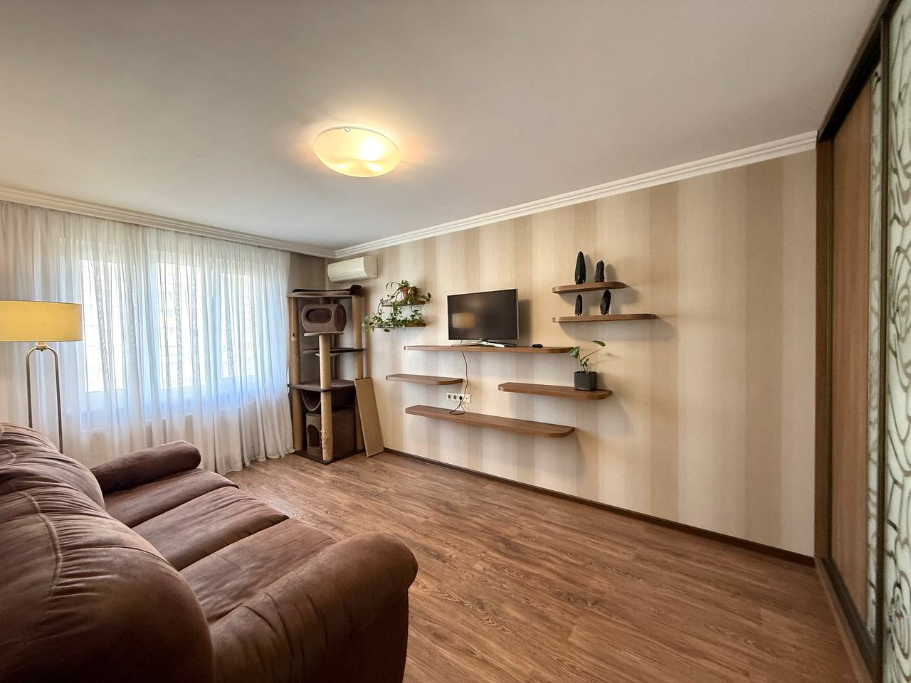 Продаж 2-кімнатної квартири, Академмістечко, вул. Наумова. Фото - 4