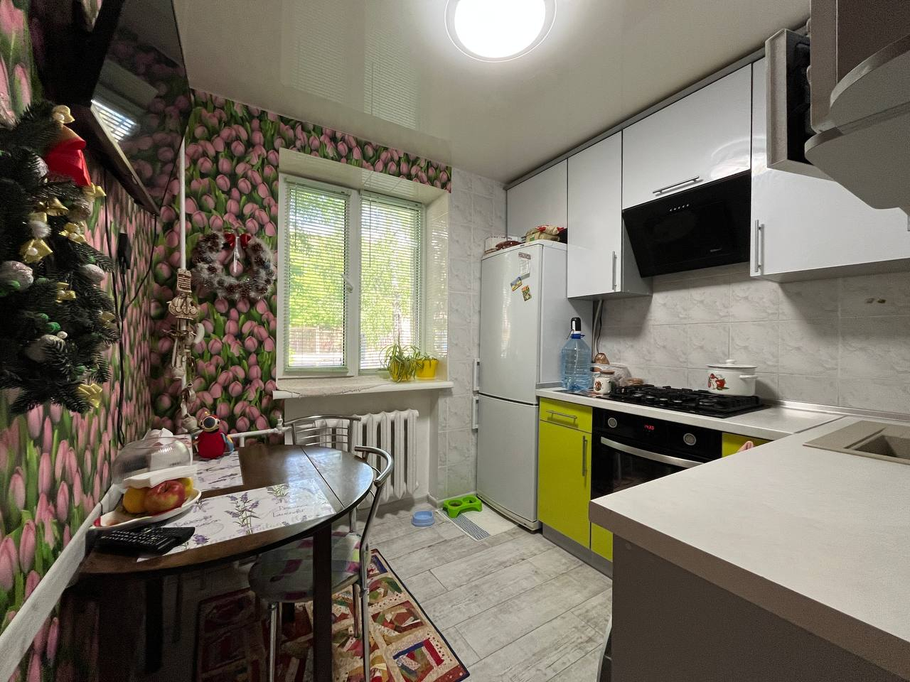 Продається затишна 2-на квартира 43м2, вул. О.Довженка. Фото 1
