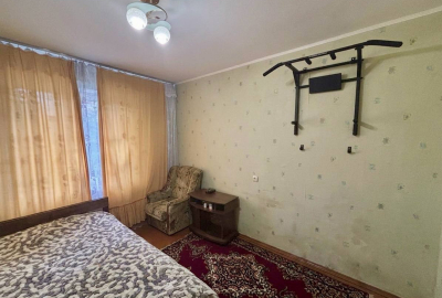 2 кімнатка квартира єВідновлення біля цуму(дружба) 2 поверх 51 м2