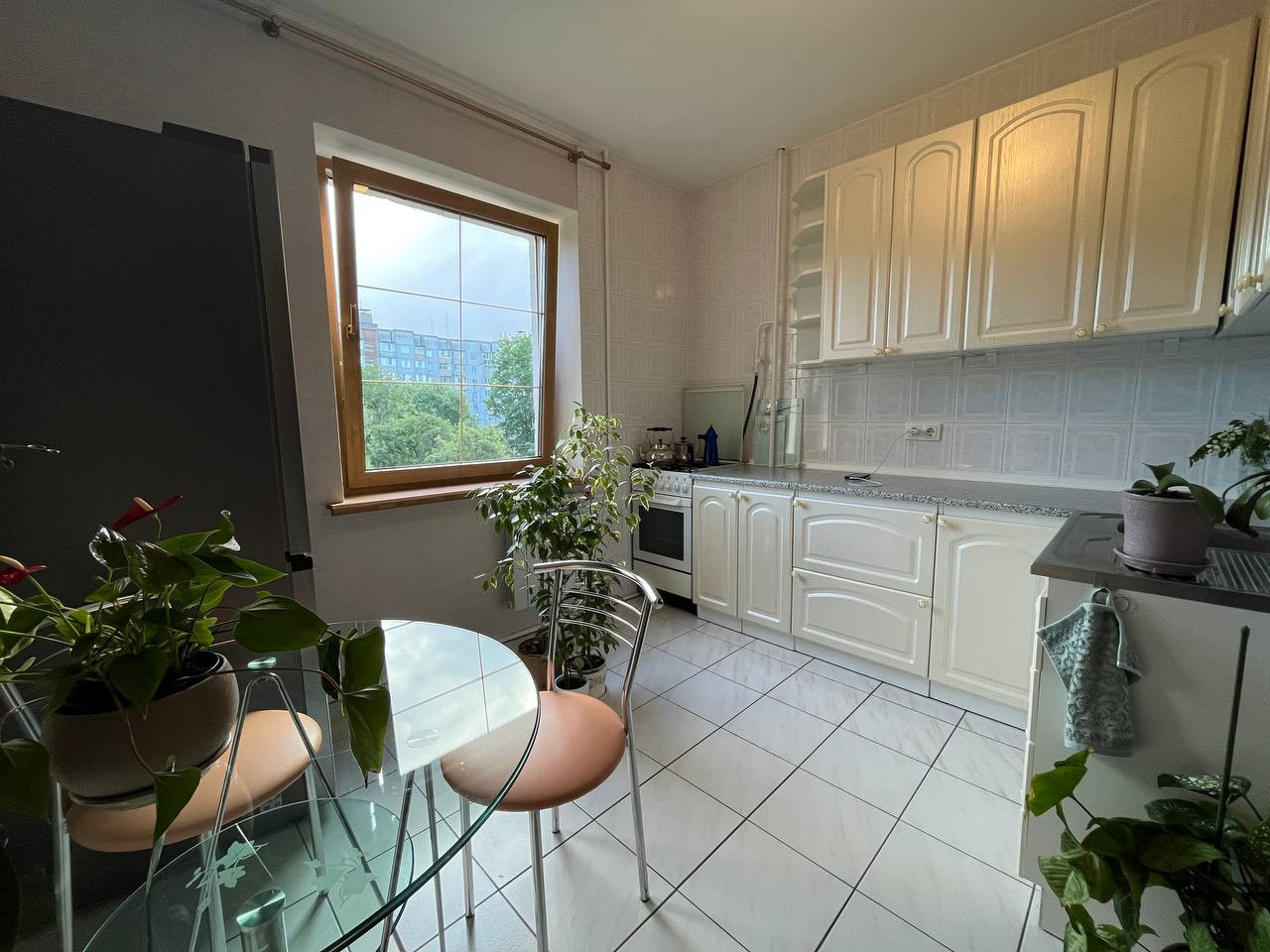 Продається простора 3на квартира 75 м² з якісним ремонтом, вул. Мстиславська. Фото 1