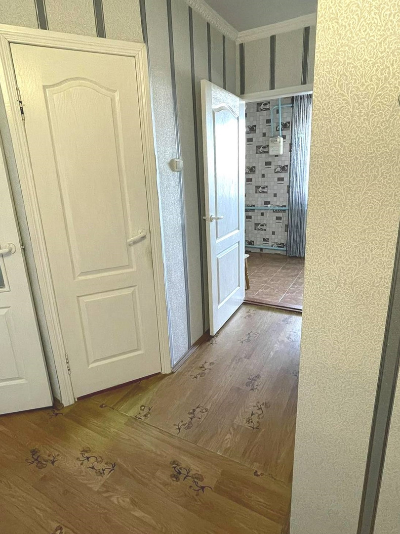 Продам 1 кімнатну квартиру 43 м² з земельною ділянкою, підвалом та сараєм у селі Лемеші. Фото - 6