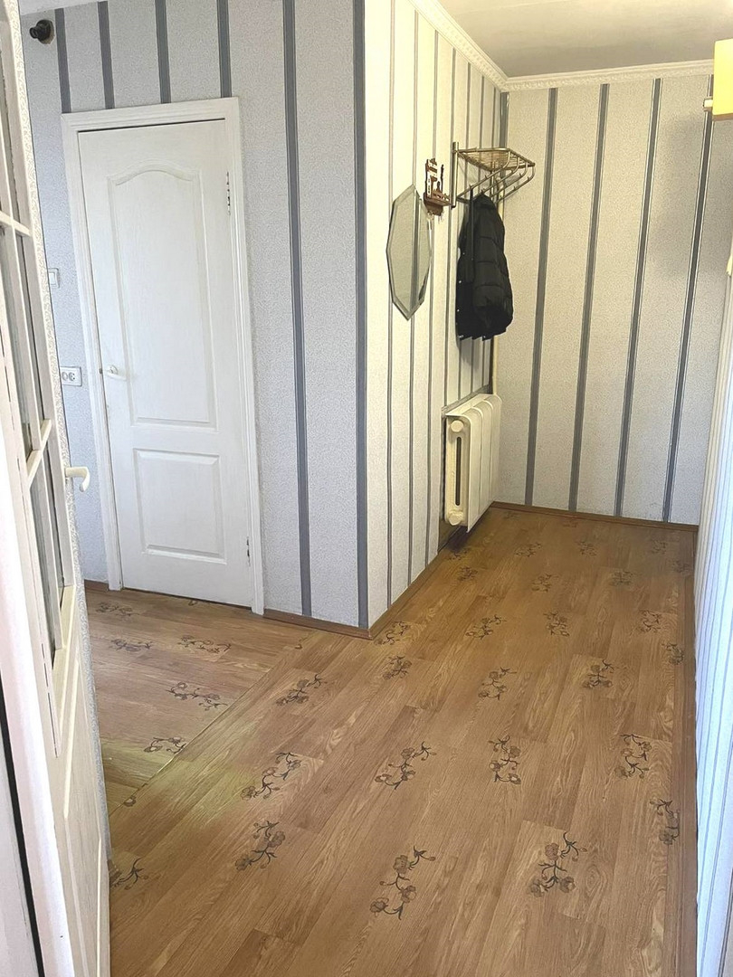 Продам 1 кімнатну квартиру 43 м² з земельною ділянкою, підвалом та сараєм у селі Лемеші. Фото - 7