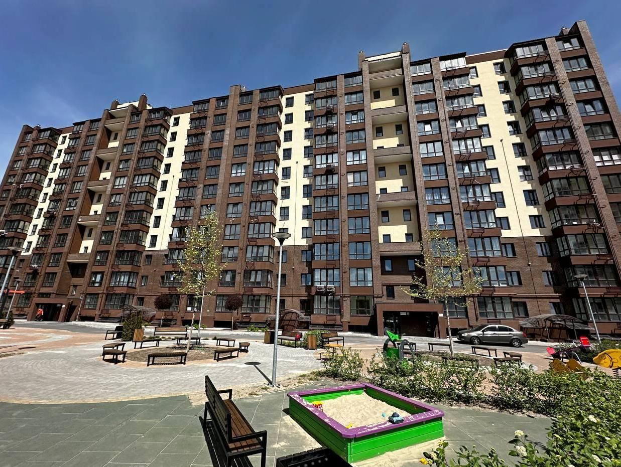 Простора 1 кімнатна квартира 46м² у ЖК "Комфортний" р-н Масани. Фото 1